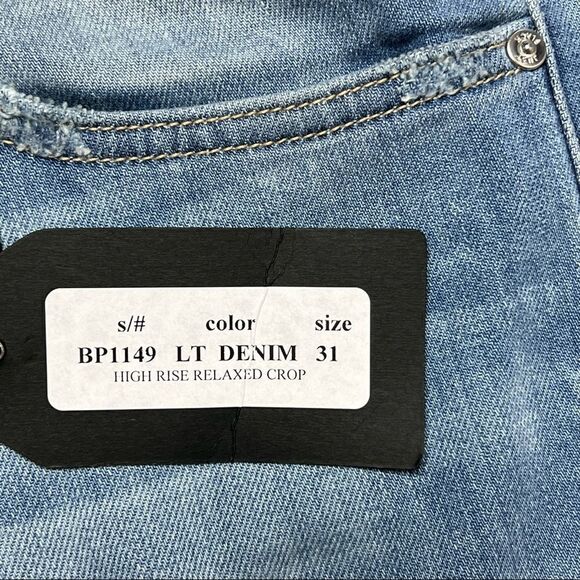 Just Black | NWT High Rise Relaxed Raw Hem Crop Jeans - Picture 7 of 10